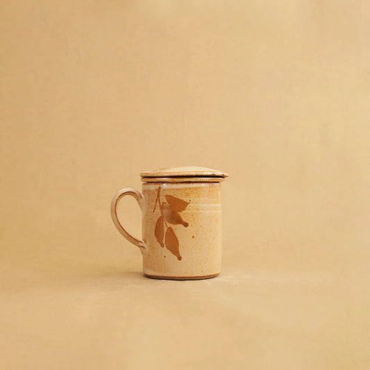 Handcrafted Ceramic Tea Infuser Mug with Lid 300ml - Beige Foliage Design